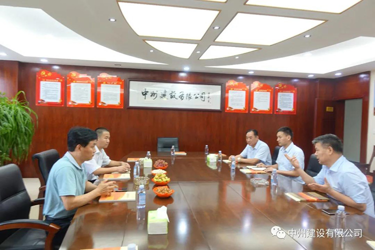 長垣市委常委、常務副市長劉文君到中州建設有限公司調研指導工作